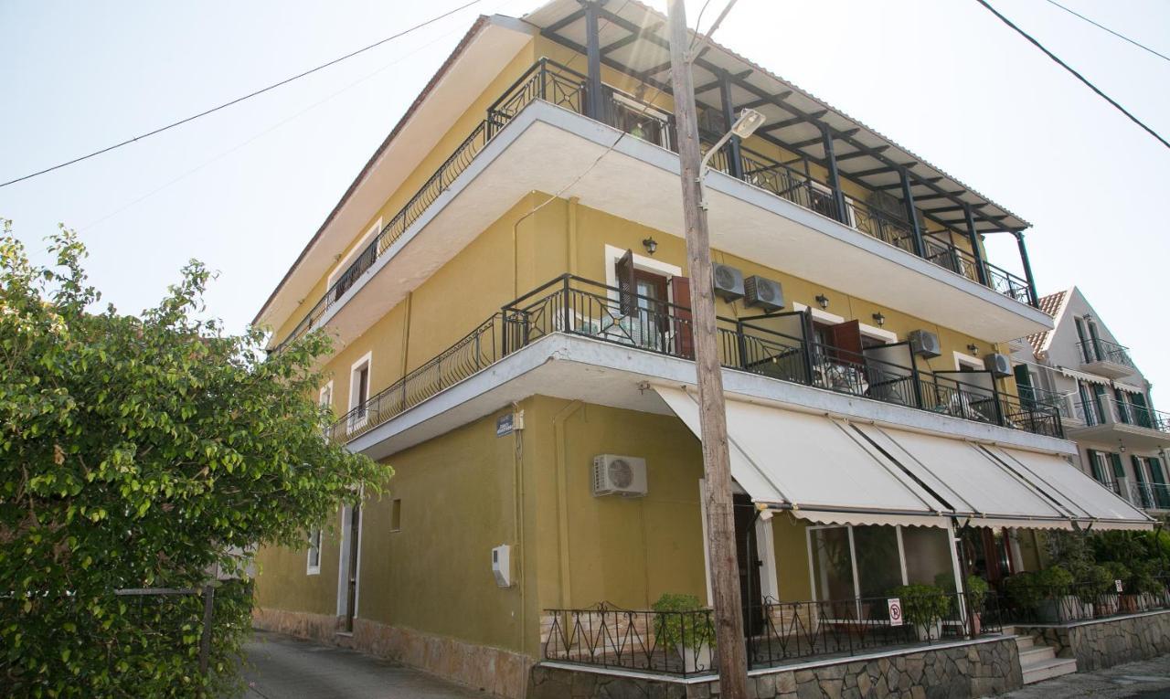 Petania Hotel & Apartments Lixúri Exterior foto